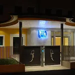 Hotel Alveri